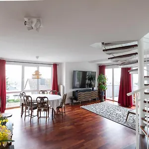 The Beverly Hills Of Frankfurt In Penthouse Or Garden Apartment Hofheim am Taunus